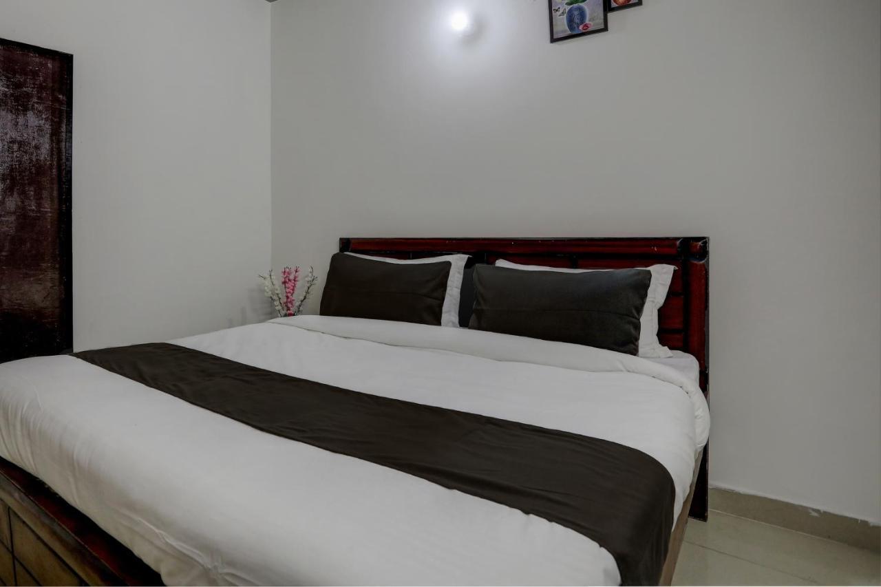 Hotel O The Royal Villa New Delhi Luaran gambar