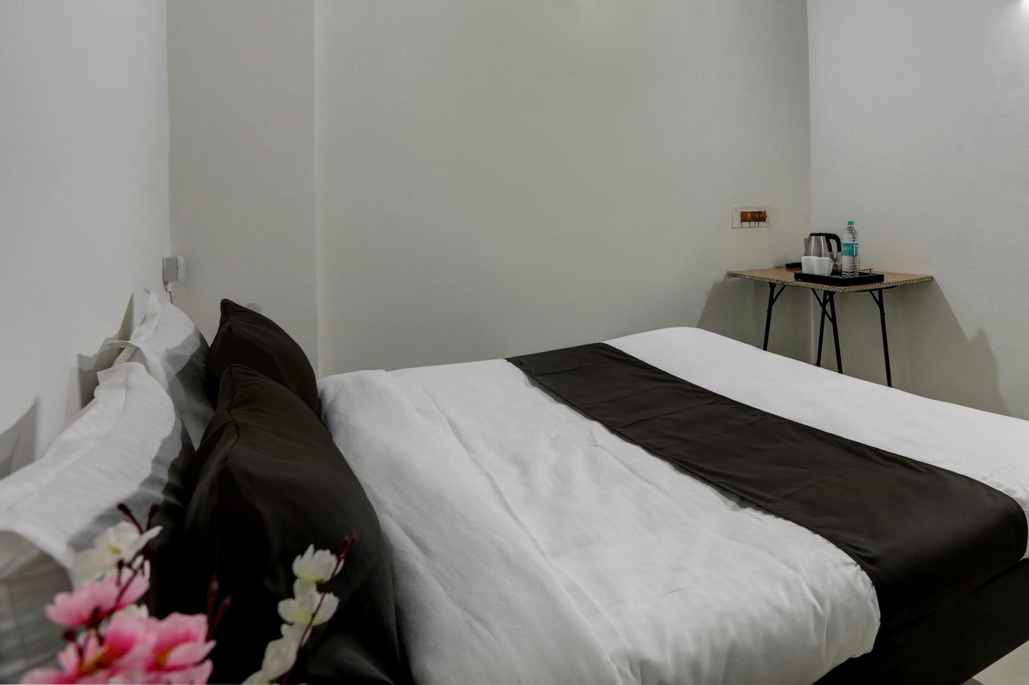 Hotel O The Royal Villa New Delhi Luaran gambar